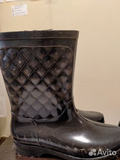 Резиновые сапоги