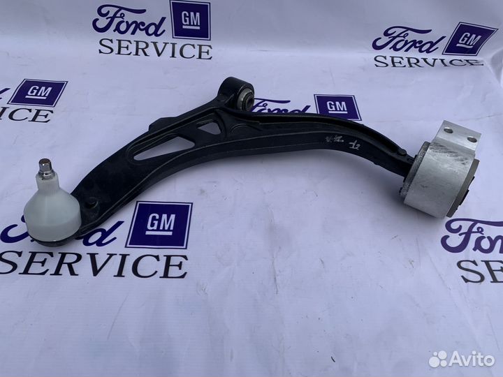 Рычаг передний правый Ford Explorer V