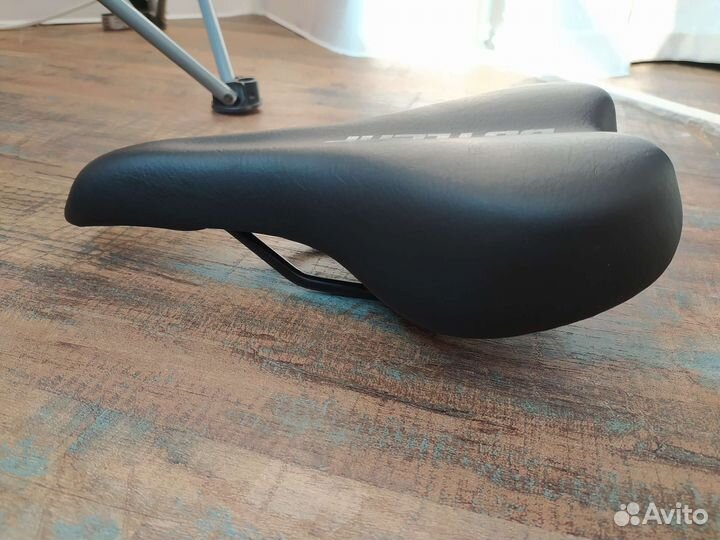 Седло для велосипеда новое
