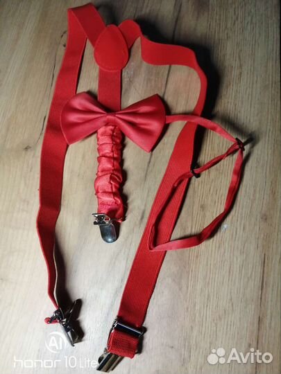 Подтяжки детские и бабочка