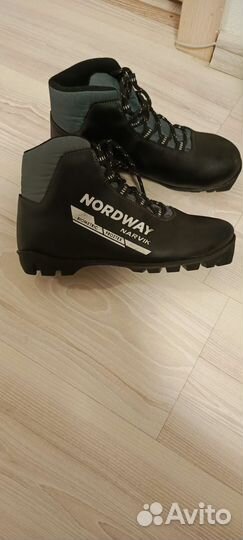 Лыжи беговые 187 см