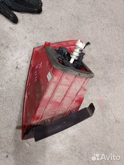 Задний правый фонарь оригинал для VW Jetta 6