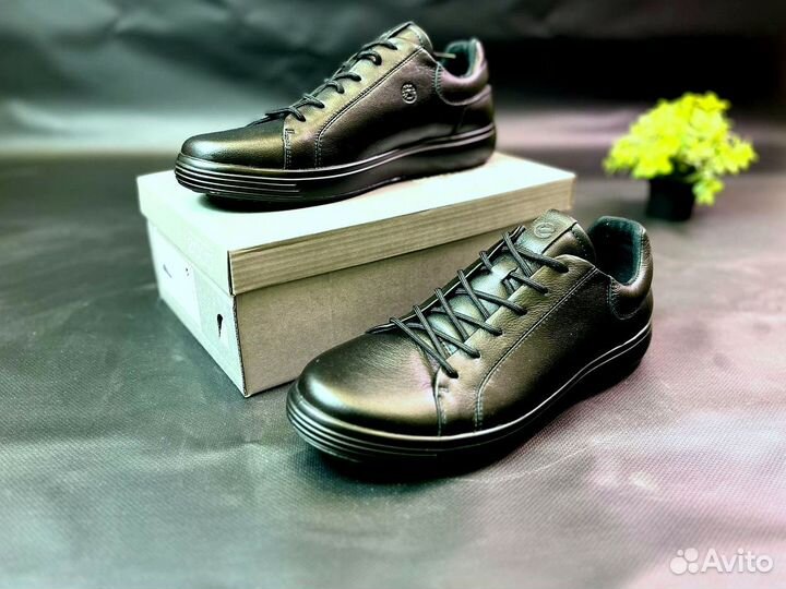 Кроссовки Ecco универсальные