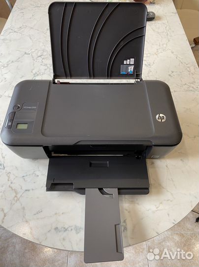 Принтер HP DeskJet 2000