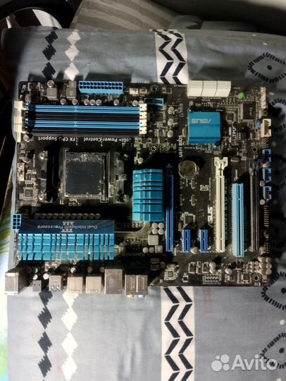 Материнская плата с процессором AMD FX4300