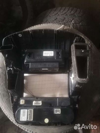 Центральная консоль Kia Ceed