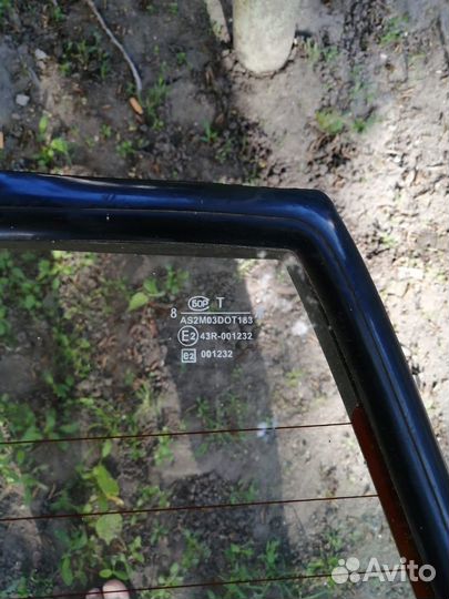 Заднее стекло С подогревом на авто ваз 21099