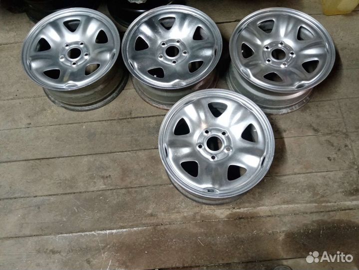 Продам колеса летние r15