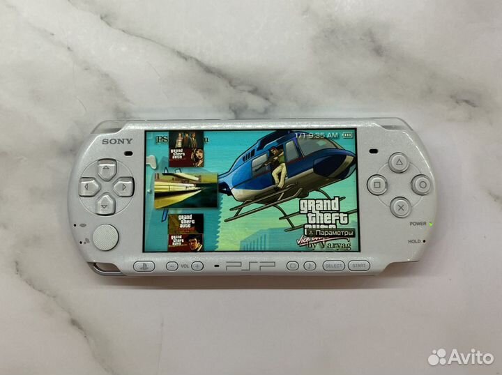 Sony PSP 3008 прошитая + 120 игр