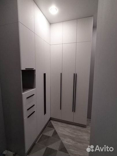 Шкаф с антресолью