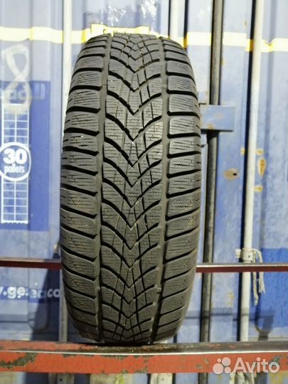 Dunlop SP Winter Sport 4D 215/65 R16