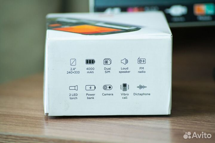 Телефон BQ Tank Rower