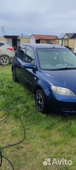 Mazda Demio 1.3 AT, 2004, 215 000 км
