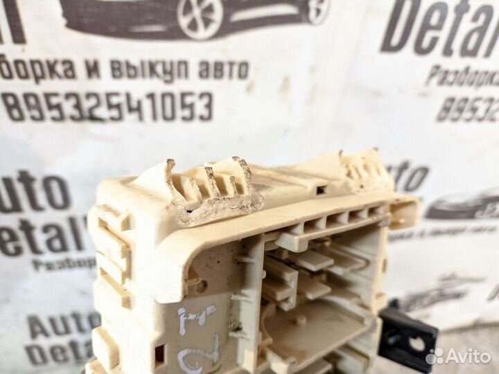 Салонный блок предохранителей Hyundai Solaris 2