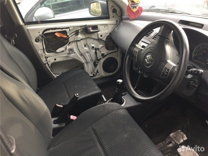 Разбор на запчасти Suzuki Swift
