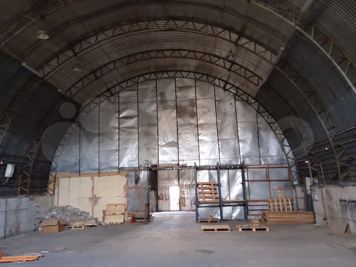 Склад, 409 м²