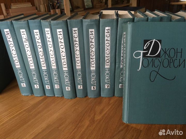 Продаю домашнюю библиотеку