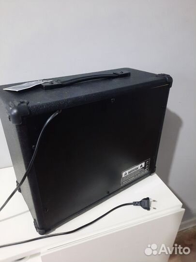 Комбоусилитель