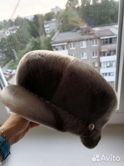 Меховая женская шапка