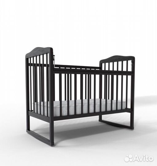 Кроватка детская с матрасом