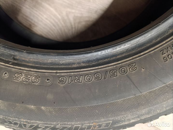 Bridgestone Blizzak VRX 205/60 R16