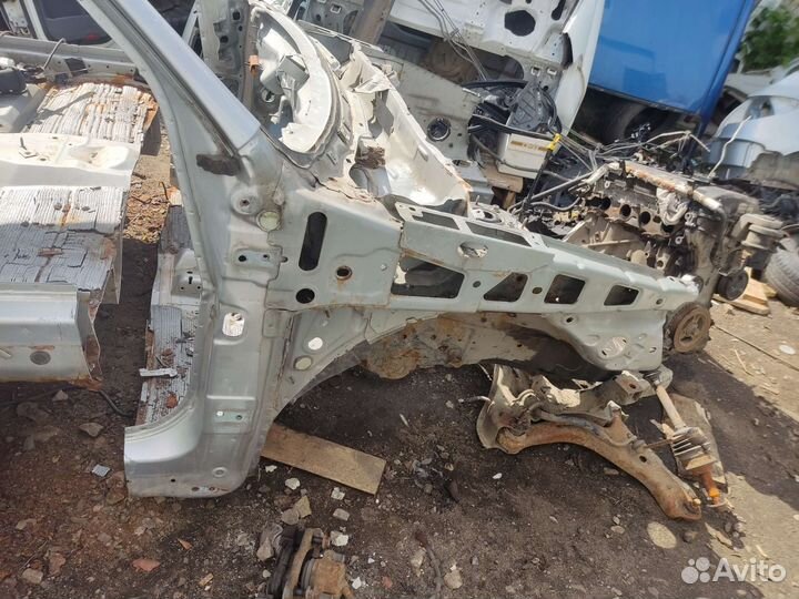 Лонжерон передняя правая четверть Mazda Tribute