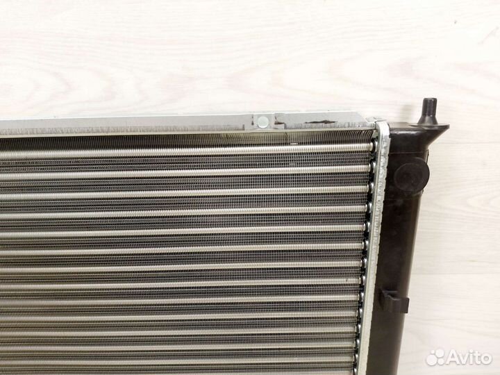 Радиатор охлаждения Hyundai Starex 1996-2004