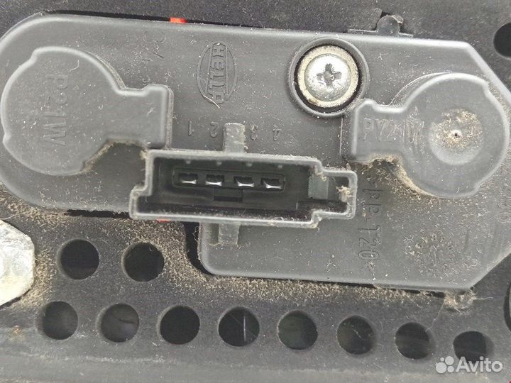 Фонарь задний для Ford Galaxy 2 1444599