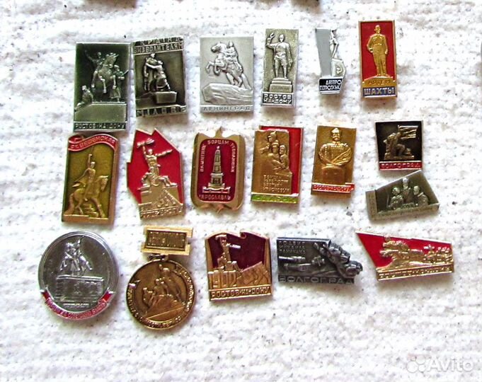 Значки война, геральдика, города-герои, памятники