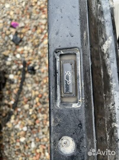 Range rover vogue l322 крышка багажника верхняя и