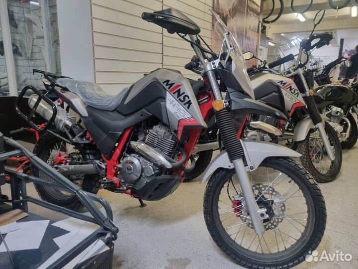 Мотоцикл Minsk Goose 400 + шлем