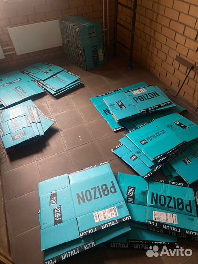 Картонные коробки Poizon