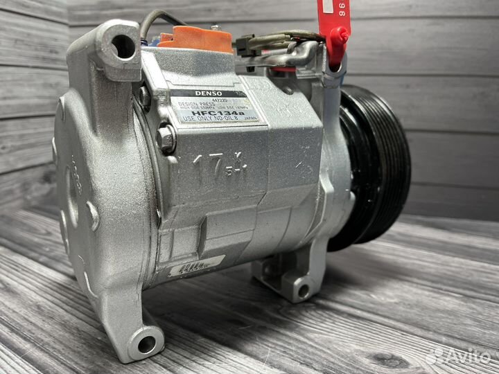 Компрессор кондиционера Honda Accord 7