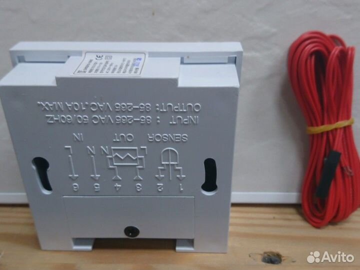 Накладной терморегулятор UTH - 150