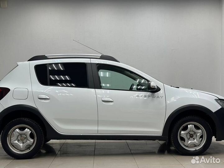 Renault Sandero Stepway 1.6 МТ, 2020, 64 000 км