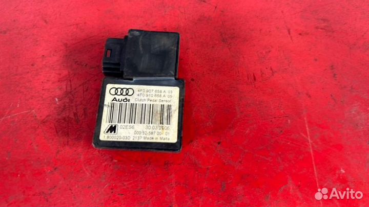 Датчик Audi A6 C6 2.0 BRE TDI 2006