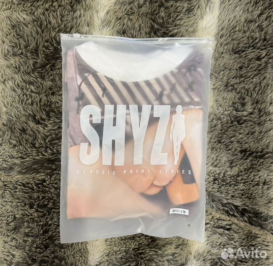 Футболка shyzi