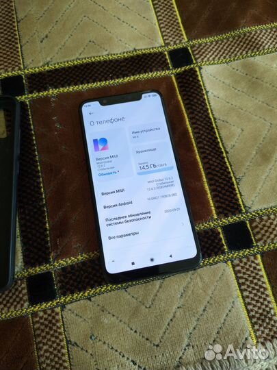 Xiaomi Mi 8, 6/128 ГБ