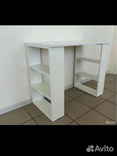 Письменный стол