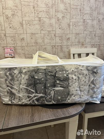 Бортики в детскую кроватку новые