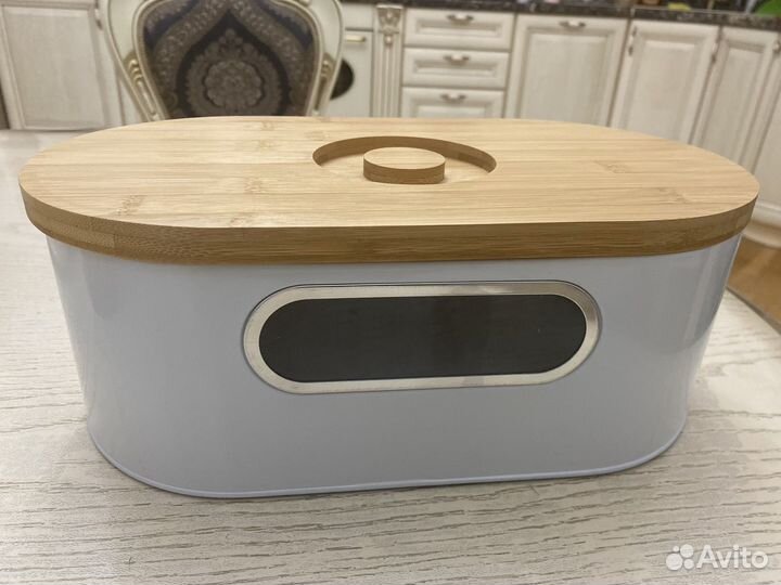 Хлебница металлическая