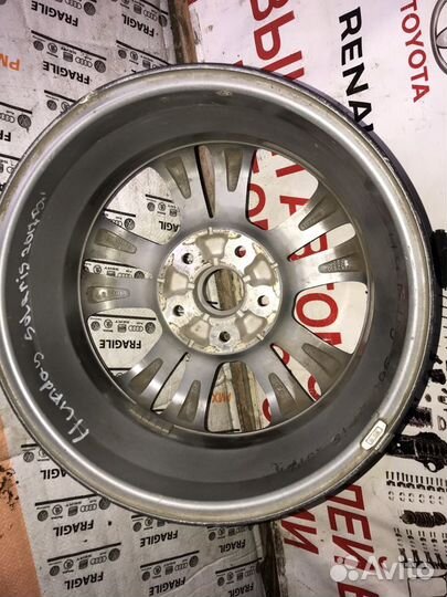 Hyundai Elantra 2016 диск литой