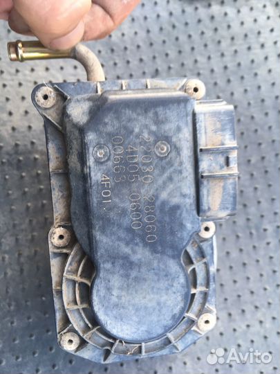 Дроссельная заслонка 12 AZ-FE 2.0 2.4 22030-28060