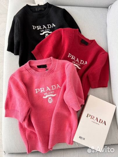 Футболка Prada