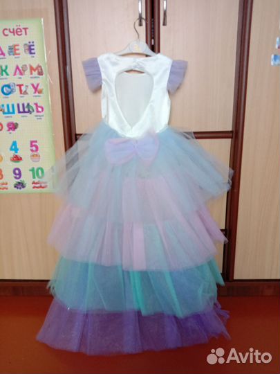 Продам красивое платье для маленькой принцессы