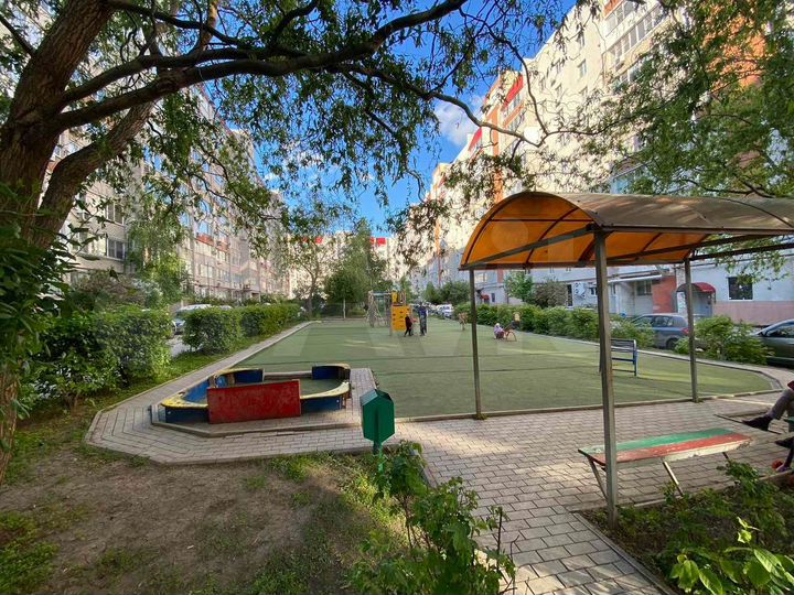 Комната 17 м² в 2-к., 4/10 эт.