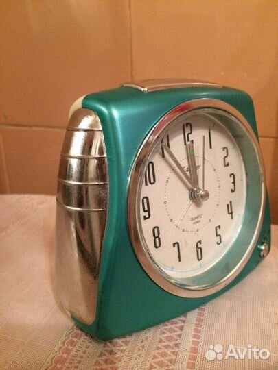Времен СССР Часы-будильник «La Mer”