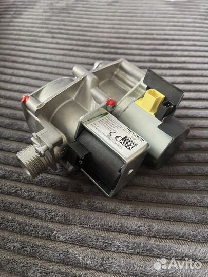 Клапан газового котла Honeywell VK85151