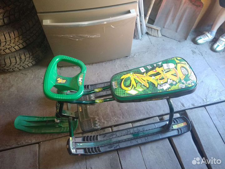 Детский снегокат