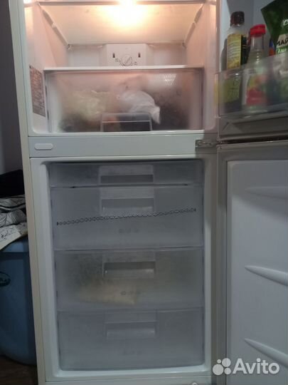 Продам холодильник